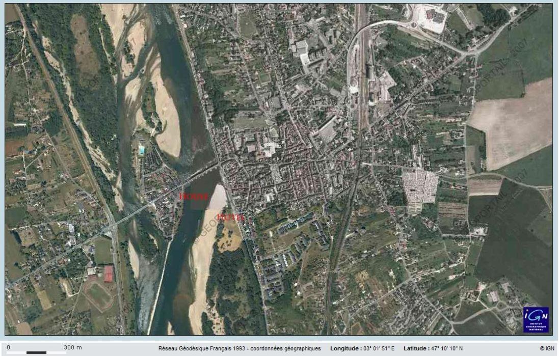 Maison De La Loire ลาชาริเต-ซูร์-ลัวร์ ภายนอก รูปภาพ